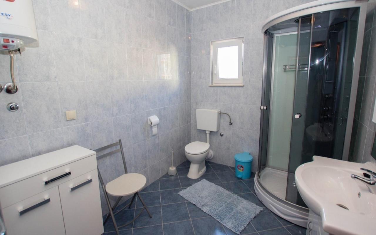 Apartments David - 20M From The Beach With Parking Trogir Exterior photo