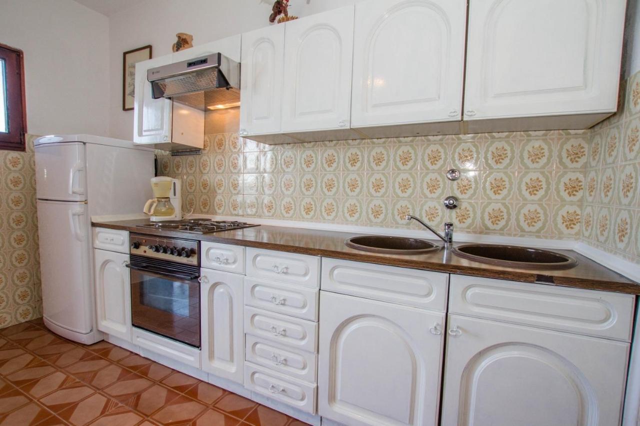 Apartments David - 20M From The Beach With Parking Trogir Exterior photo